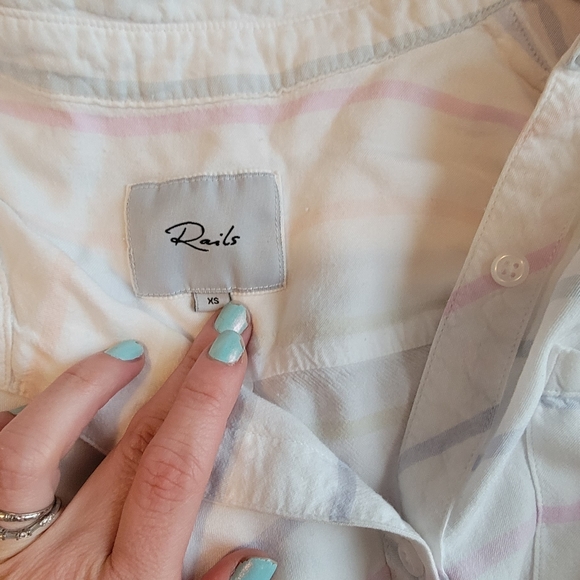 Rails button down - Picture 9 of 10